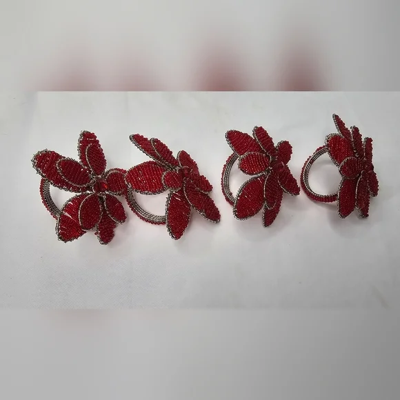 Beautiful Beaded Poinsettia Napkin Rings Holidays Festive - Picture 4 of 6